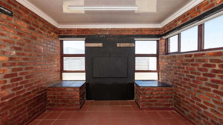 2 Bedroom Property for Sale in Agulhas Western Cape